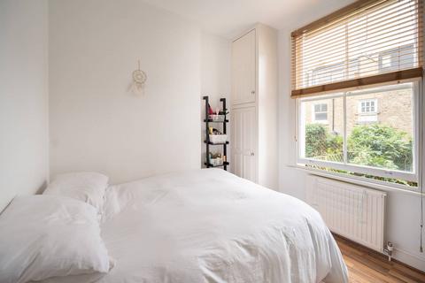 1 bedroom flat to rent, Linden Gardens, Chiswick, London, W4