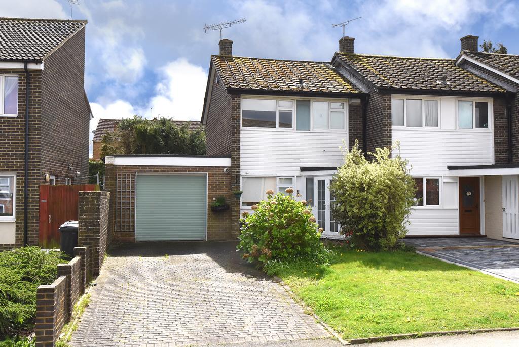 Rye Crescent Orpington BR5 3 bed end of terrace house for sale £445,000
