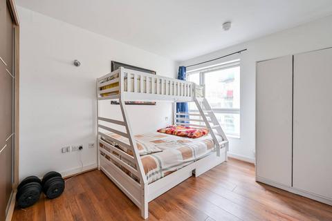2 bedroom flat for sale, Da Vinci Lodge, Greenwich Millennium Village, London, SE10