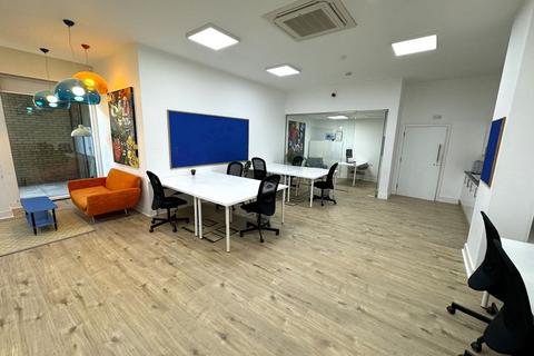 Office for sale, Unit 6 Kew Bridge Piazza, Kew Bridge Road, Brentford, TW8 0FJ