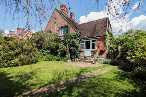 3 bedroom semi-detached house for sale, A 2 minute walk into Bedgebury Forest - Flimwell