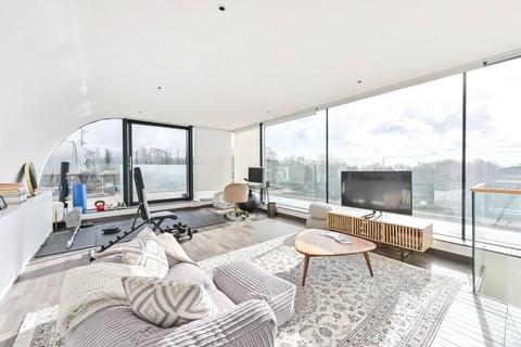 4 bedroom penthouse for sale, Firecrest Drive, Hampstead, London, NW3
