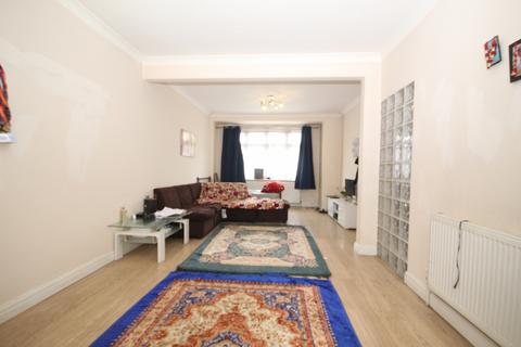 17 Burnside Crescent, Wembley, HA0 1BJ