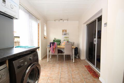 17 Burnside Crescent, Wembley, HA0 1BJ