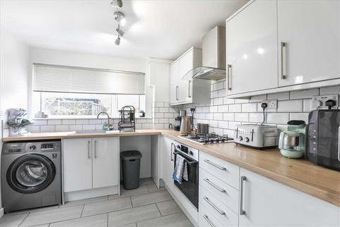 undefined, Finch Drive, Barton Seagrave