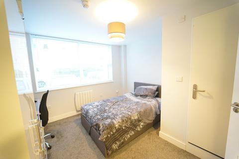 3 bedroom house share to rent, Room 7, 8 & 9, Flat 9, 10 Middle Street, Beeston, Nottingham, NG9 1FX