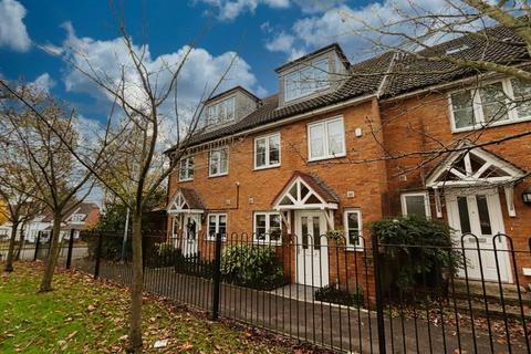 29 Bushy Close, Romford, RM1 4WL