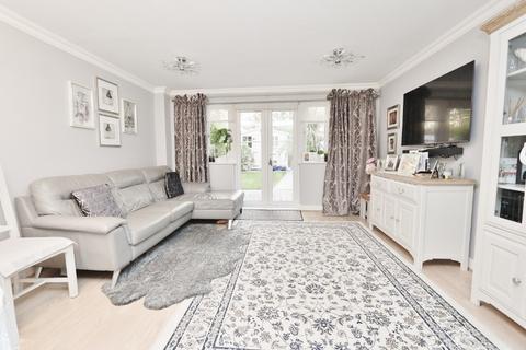 29 Bushy Close, Romford, RM1 4WL