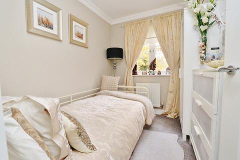 29 Bushy Close, Romford, RM1 4WL