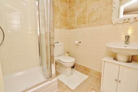29 Bushy Close, Romford, RM1 4WL