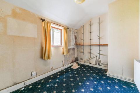 92 Warwick Road, Thornton Heath, CR7 7NG