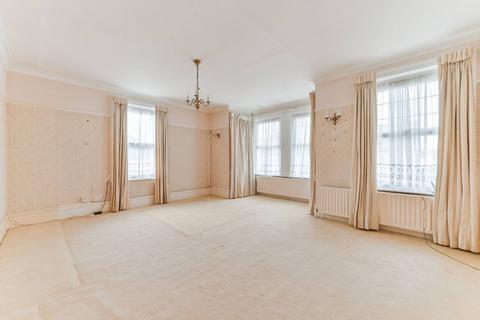 92 Warwick Road, Thornton Heath, CR7 7NG