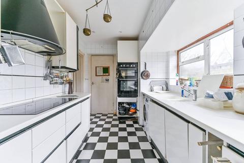 92 Warwick Road, Thornton Heath, CR7 7NG