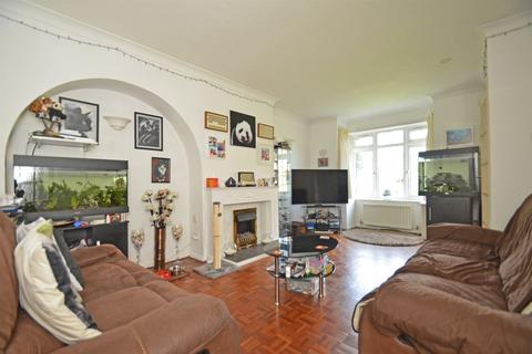 2 bedroom end of terrace house for sale, Holly Close, Storrington, West Sussex, RH20