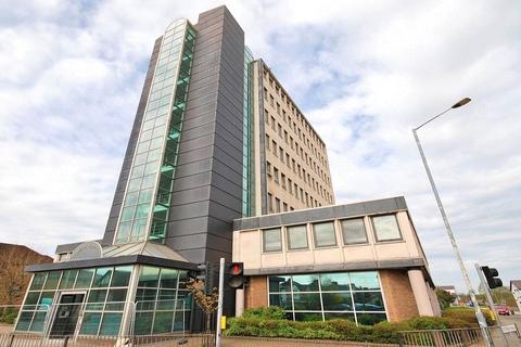 Studio to rent, Rivers House, Springfield Road, Chelmsford, Essex, CM2