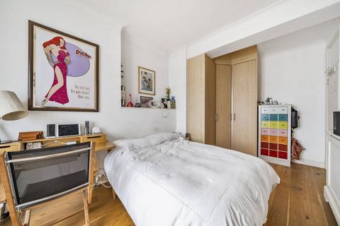 2 bedroom flat to rent, Buckingham Gate, Victoria, London, SW1E