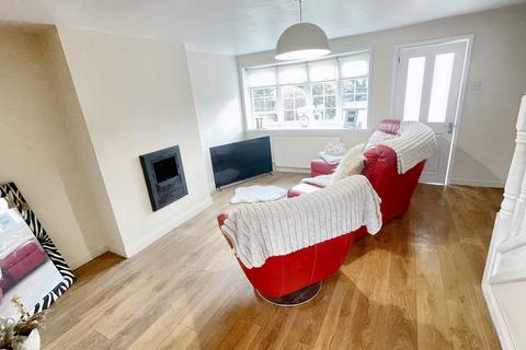 3 bedroom semi-detached house for sale, Durham Drive, Fellgate Estate, Jarrow, Tyne and Wear, NE32 4SD