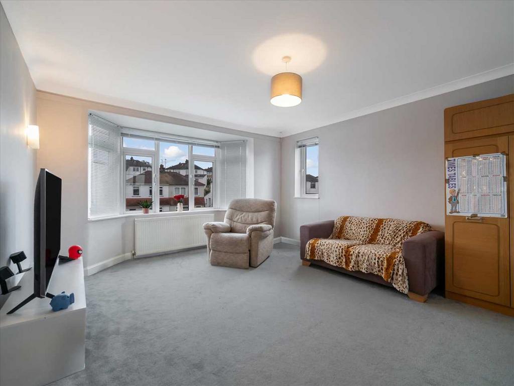 Orchard Court, Giffnock, Giffnock 2 bed apartment for sale £165,000
