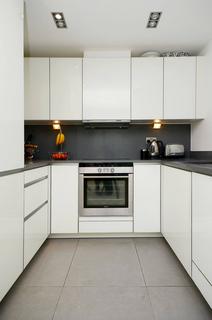1 bedroom flat to rent, Leman Street, Aldgate, London, E1