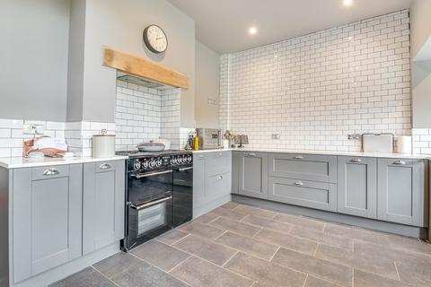6 Gloucester Terrace, Southend-on-sea, SS1 3AZ