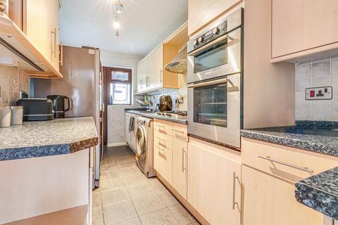 12 Parsons Lawn, Shoeburyness, Southend-on-sea, SS3 8BN
