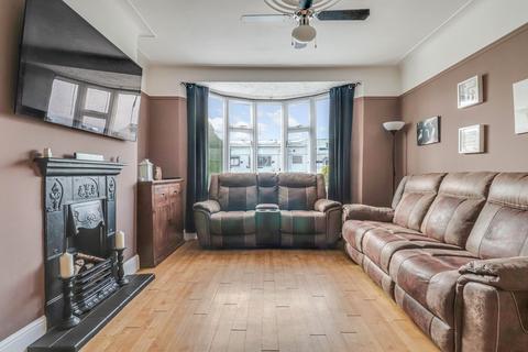 2 Silchester Corner, Great Wakering, Southend-on-sea, SS3 0PX