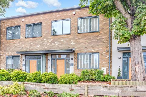 7 New Garrison Road, Shoeburyness, Southend-on-sea, SS3 9BF