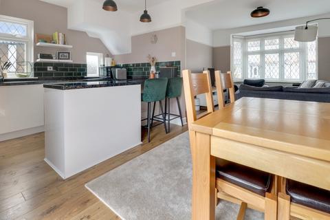 40 Connaught Gardens, Shoeburyness, Southend-on-sea, SS3 9LR