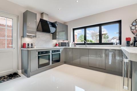 3 Bovinger Way, Southend-on-sea, SS1 3SZ