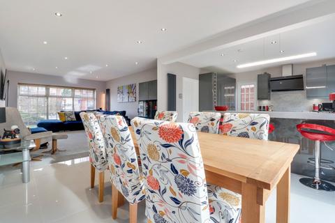 3 Bovinger Way, Southend-on-sea, SS1 3SZ