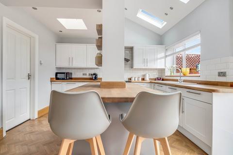 84 Shoebury Road, Southend-on-sea, SS1 3RS