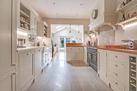 24 Burges Road, Thorpe Bay, Southend-on-sea, SS1 3AY