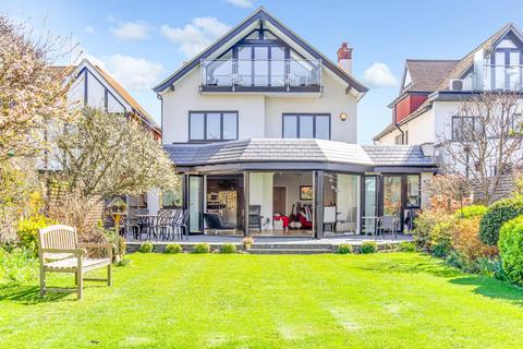 6 bedroom detached house for sale, Chalkwell Avenue, Chalkwell SS0