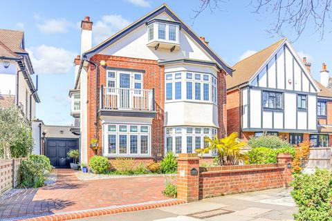 6 bedroom detached house for sale, Chalkwell Avenue, Chalkwell SS0