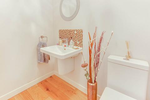 4 bedroom detached house for sale, Lodwick, Shoeburyness SS3