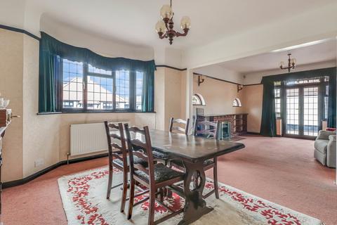 69 Broadclyst Gardens, Southend-on-sea, SS1 3QS