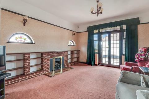 69 Broadclyst Gardens, Southend-on-sea, SS1 3QS