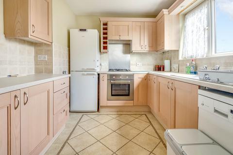 68 Dungannon Chase, Southend-on-sea, SS1 3NJ