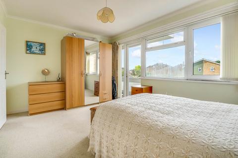68 Dungannon Chase, Southend-on-sea, SS1 3NJ