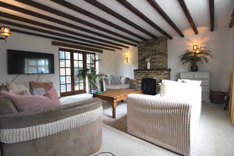 3 bedroom cottage to rent, South Lane, Hurstpierpoint, BN6