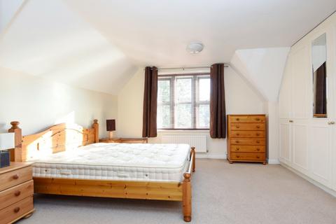 2 bedroom flat to rent, Kings Hall Road Beckenham BR3