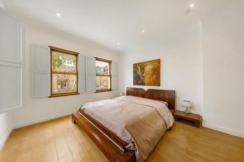 4 bedroom semi-detached house for sale, Stephendale Road, London SW6
