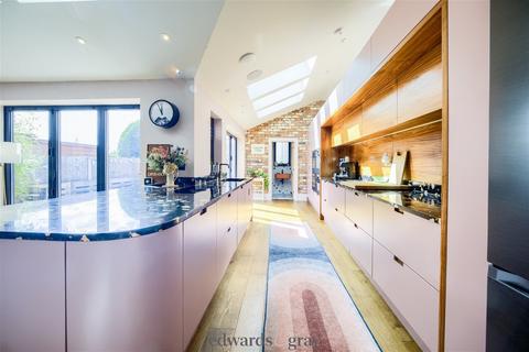 50 Coleshill Road, Sutton Coldfield, B75 7BA