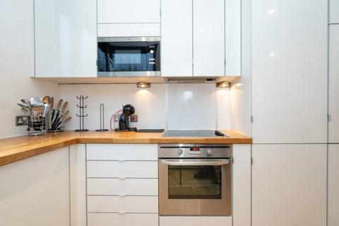 2 bedroom flat to rent, Thornhill Road, London N1