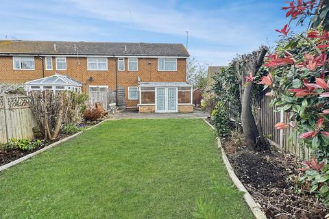 3 bedroom end of terrace house for sale, Holland Close, Sheerness, Kent, ME12