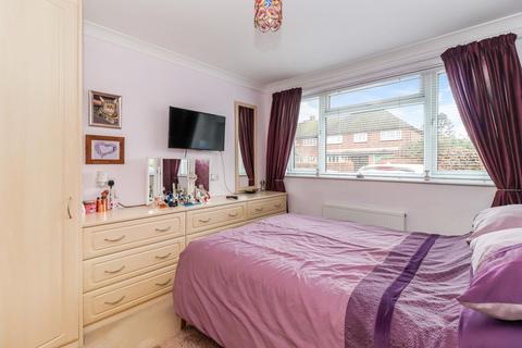 2 bedroom maisonette for sale, Heath Road, Beaconsfield, Buckinghamshire, HP9