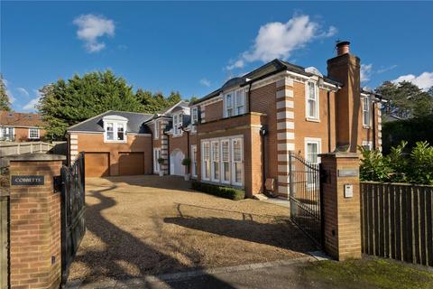 6 bedroom detached house to rent, Cobbetts Hill, Weybridge, Surrey, KT13