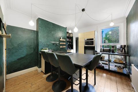 229 Walkley Road, Sheffield, S6 2XN