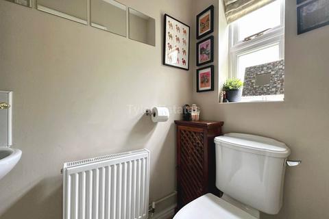 105 Bramble Tye, Laindon, Basildon, SS15 5GR