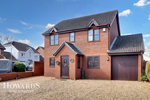 4 bedroom detached house for sale, Alexander Close, Long Stratton